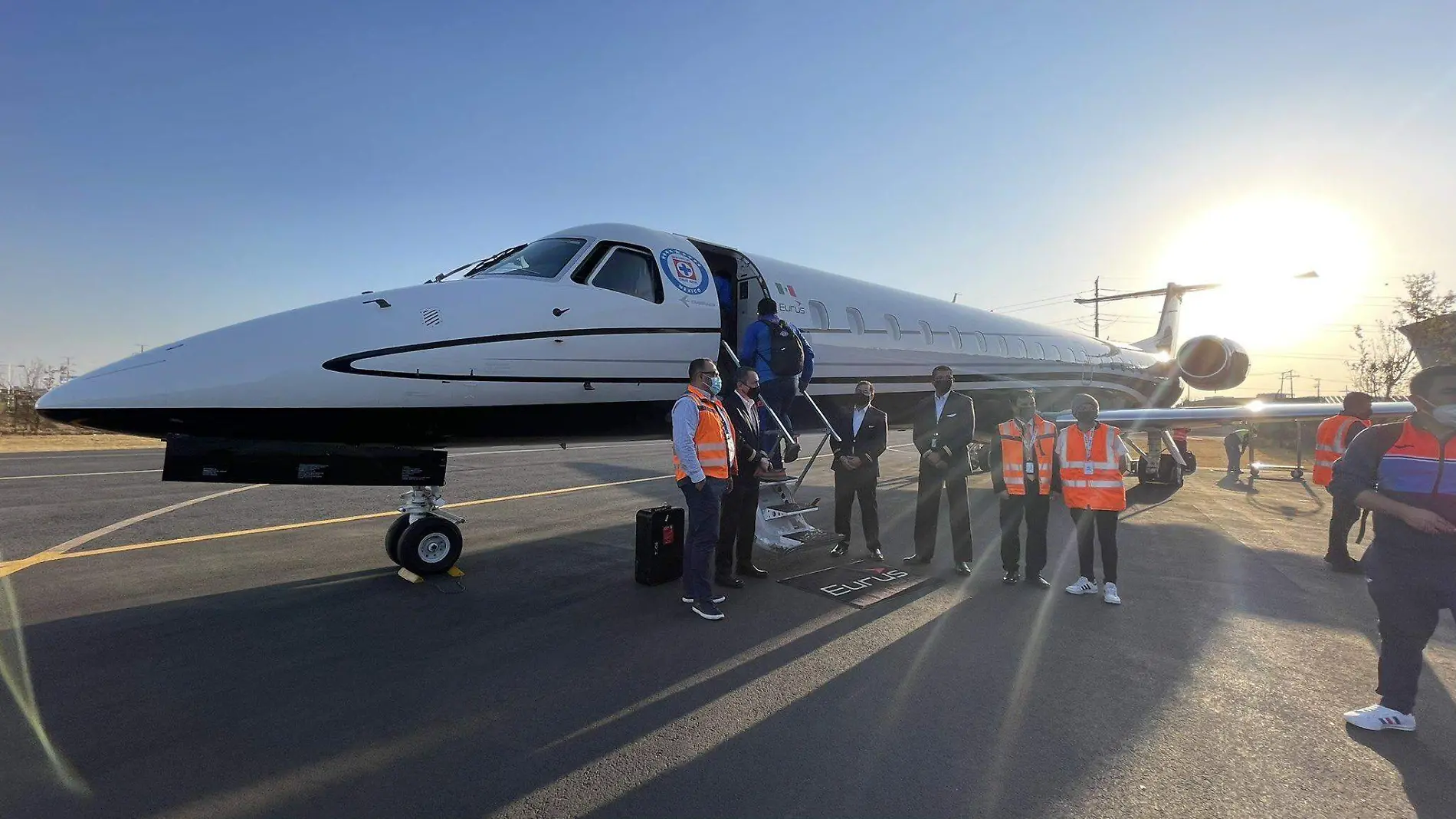 El Puebla viajó en jet